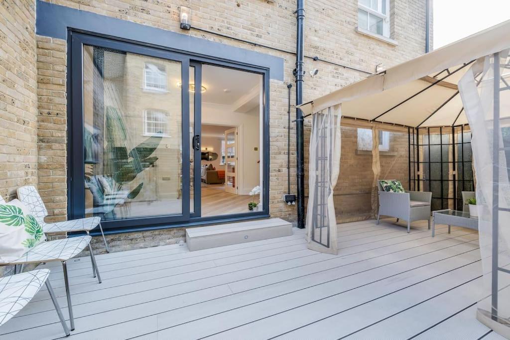 House 10 Mins To Tower Bridge Hot Tub & Parking Villa Лондон Екстериор снимка