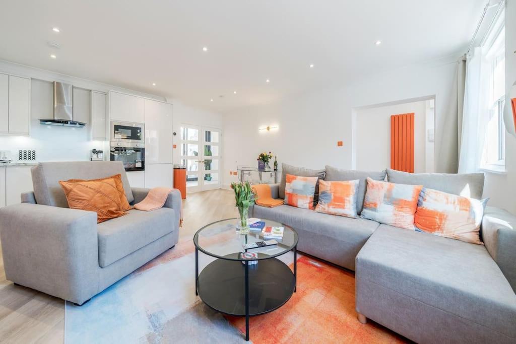 House 10 Mins To Tower Bridge Hot Tub & Parking Villa Лондон Екстериор снимка
