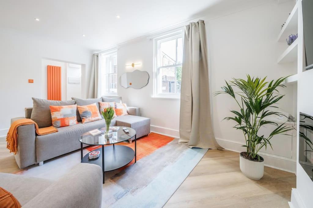 House 10 Mins To Tower Bridge Hot Tub & Parking Villa Лондон Екстериор снимка