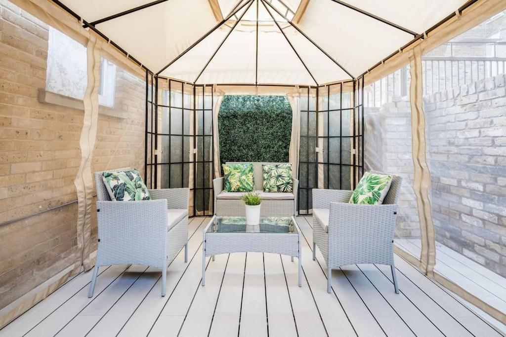 House 10 Mins To Tower Bridge Hot Tub & Parking Villa Лондон Екстериор снимка