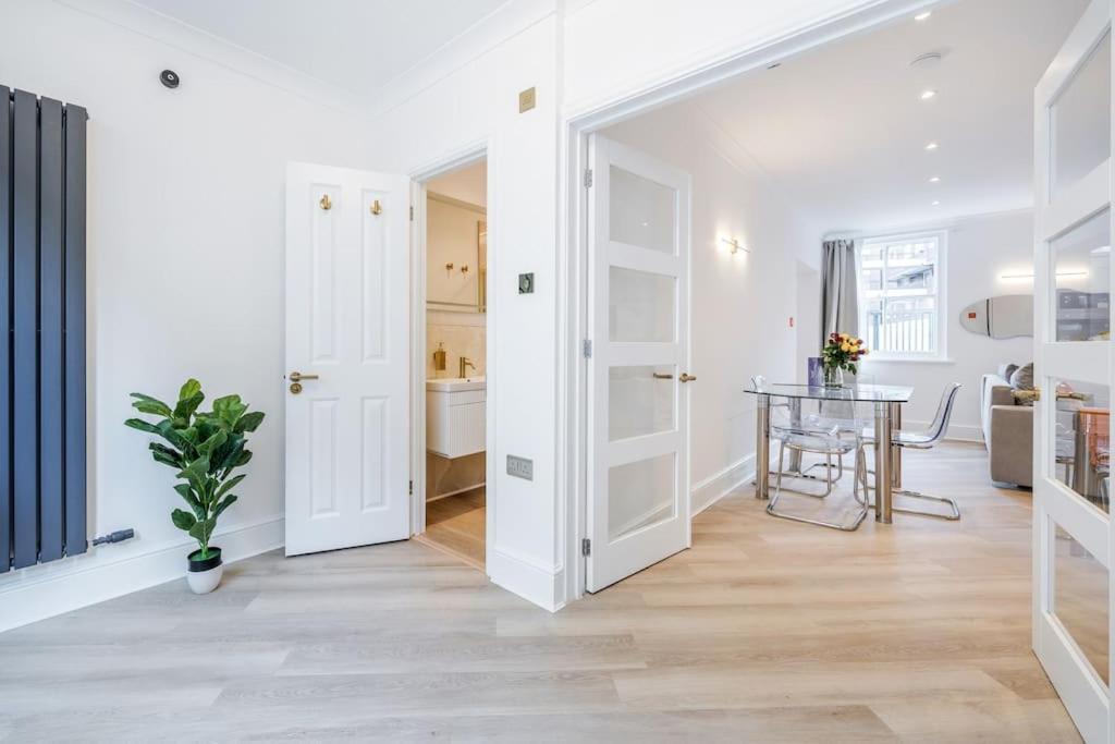 House 10 Mins To Tower Bridge Hot Tub & Parking Villa Лондон Екстериор снимка