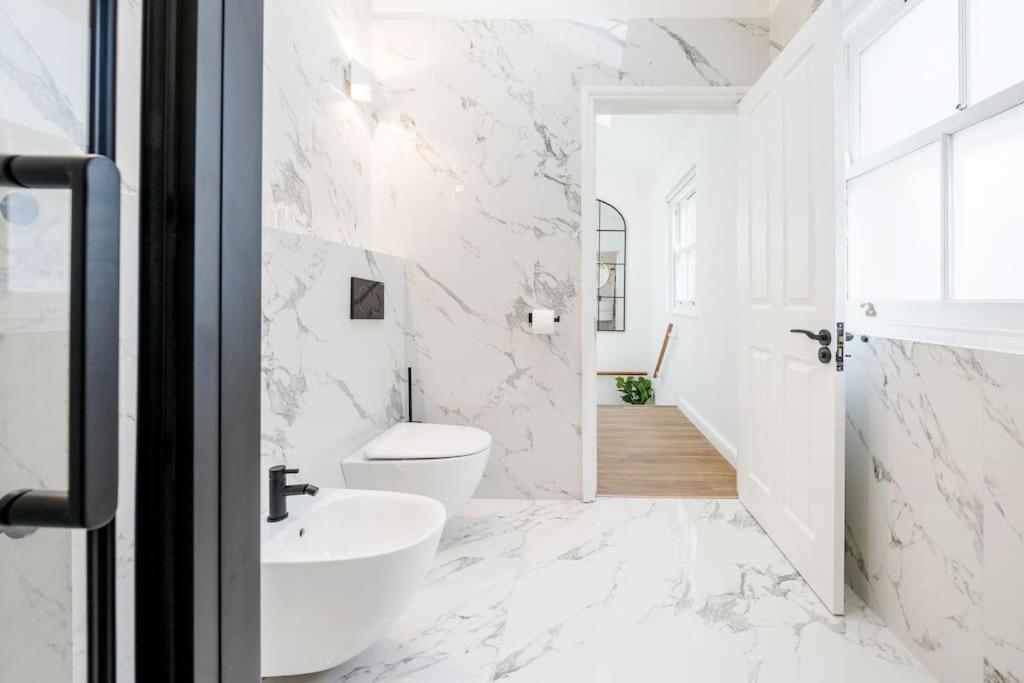 House 10 Mins To Tower Bridge Hot Tub & Parking Villa Лондон Екстериор снимка
