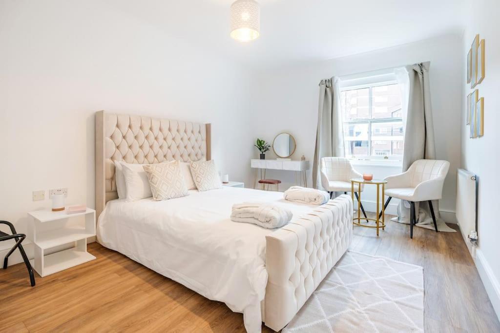 House 10 Mins To Tower Bridge Hot Tub & Parking Villa Лондон Екстериор снимка