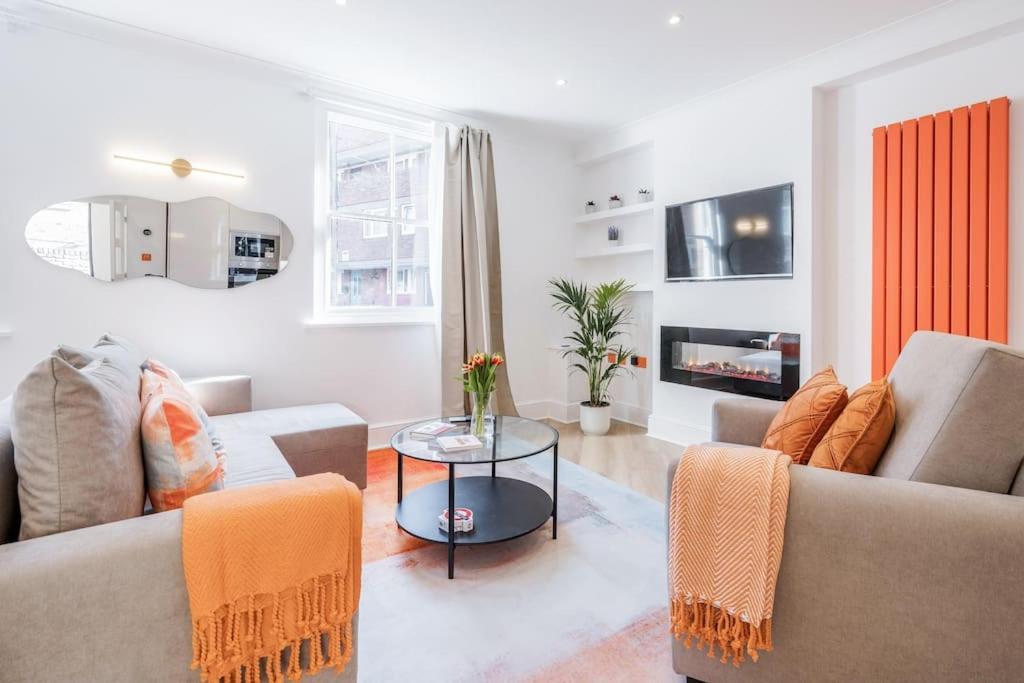 House 10 Mins To Tower Bridge Hot Tub & Parking Villa Лондон Екстериор снимка